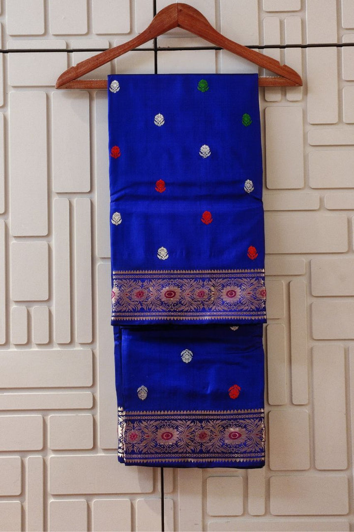 Baluchari Silk Saree In Blue With Floral Booti