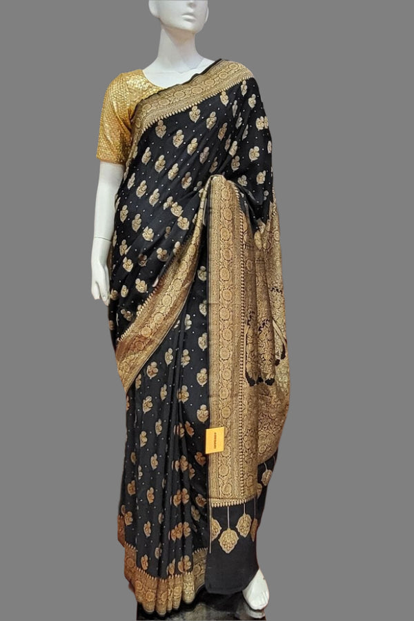 Wedding Party Saree in Crepe Khaddi