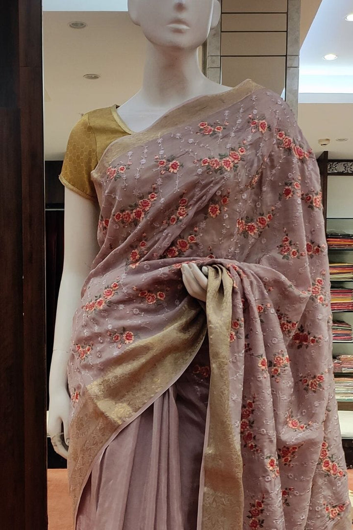 Fancy Saree With Thread Embroidery