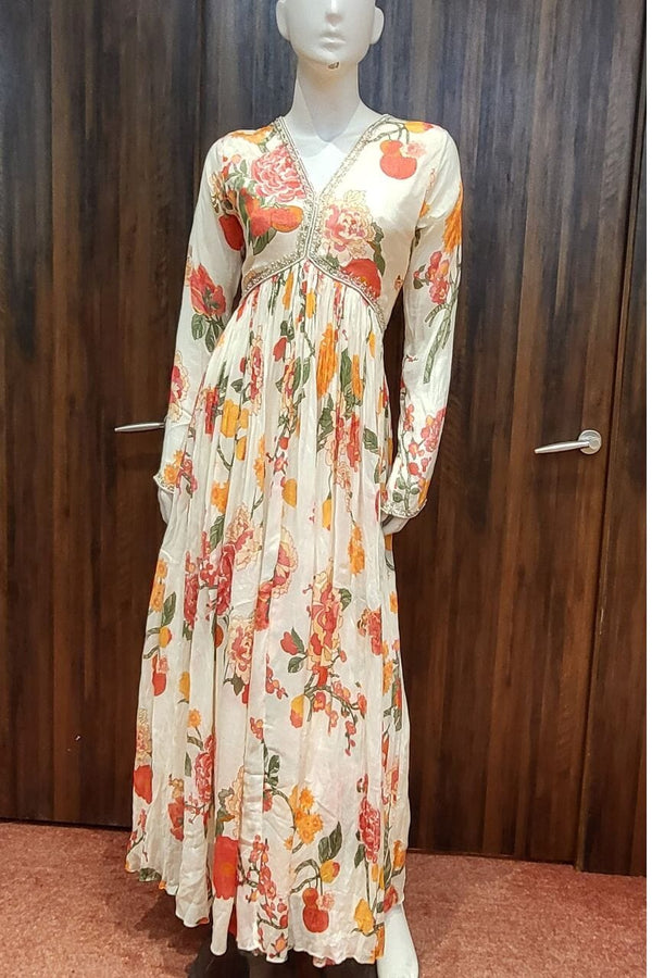 Gown With Naira Cut Style In Silk