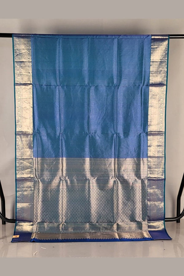 Plain Kanjivaram Silk Saree with Woven Pallu