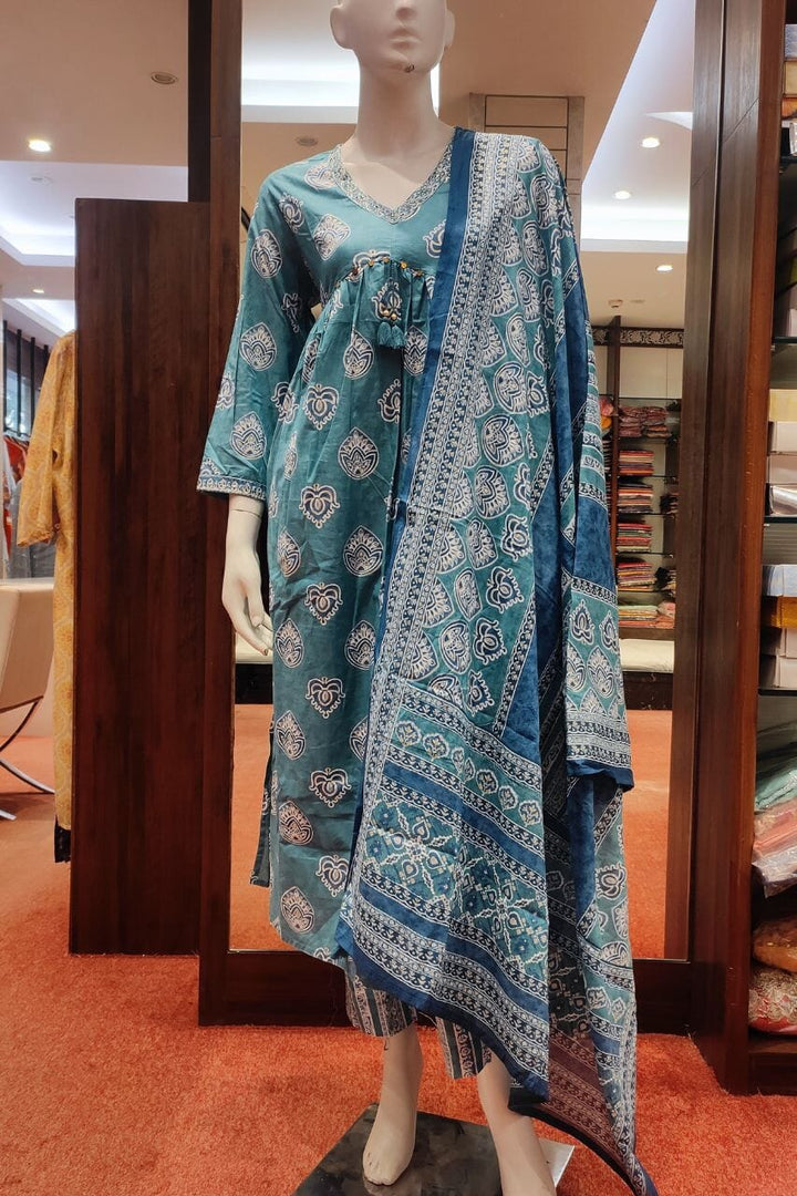 Printed Kurti Pant Set With Dupatta