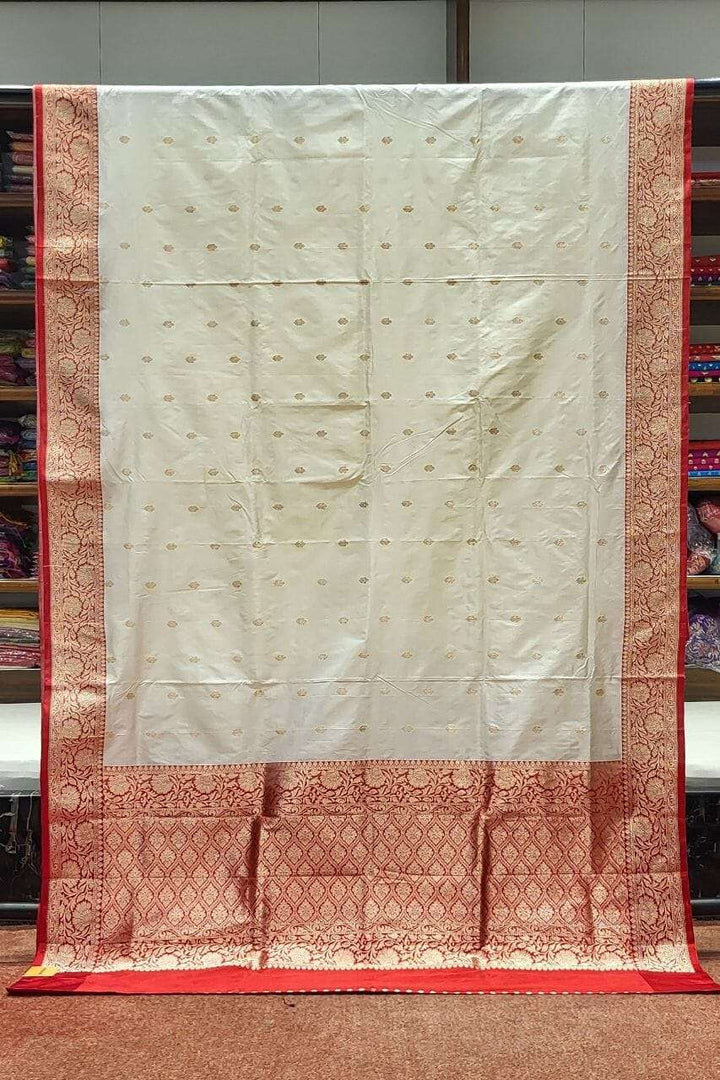 Lal Par Katan Silk Saree- Booti Work
