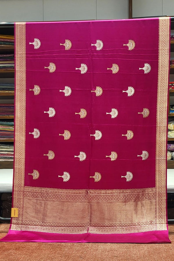 Mashru Silk Saree Adorned With Zari Motif
