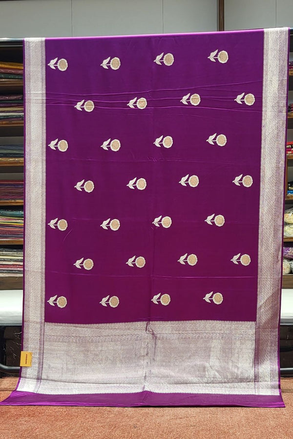 Mashru Silk Saree Adorned With Floral Woven
