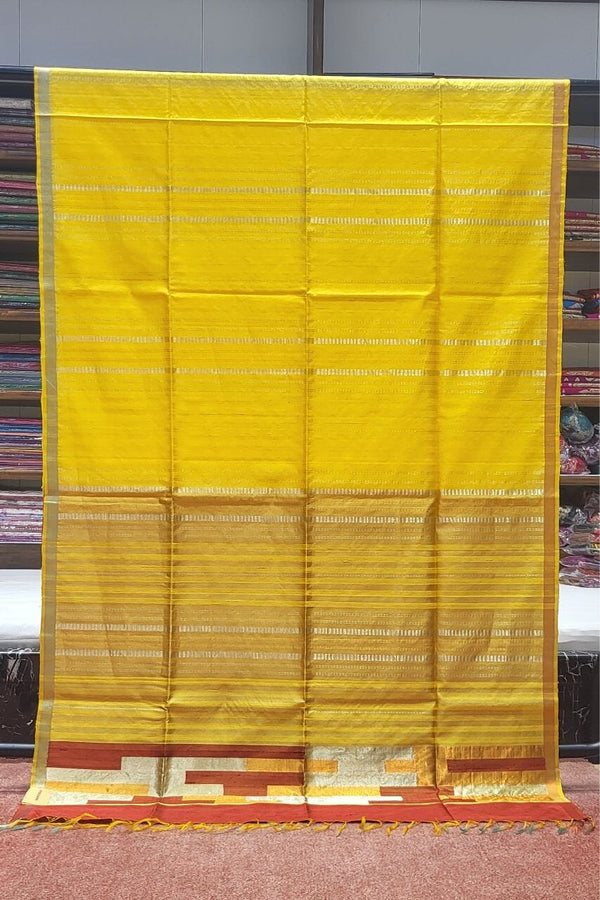 Plain Matka Silk Saree with Thin Border