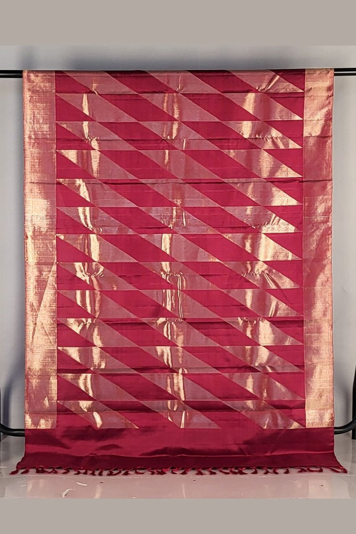Pure Kanjivaram Silk Saree with Resham Diamond Motif