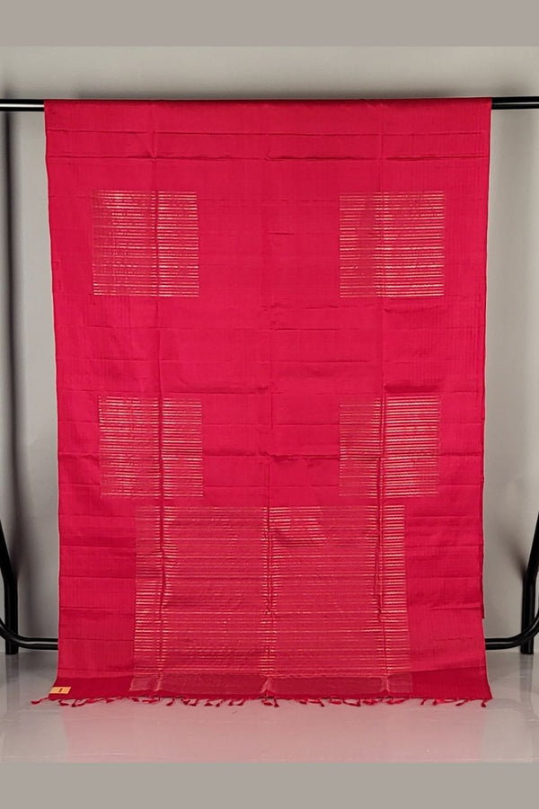 Red Borderless Silk Saree – Puja Look