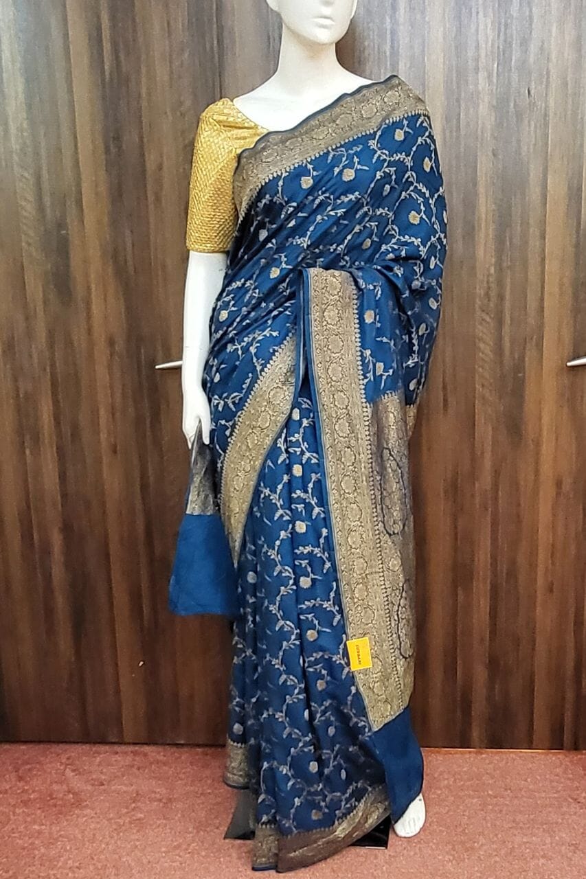 Silk Saree In Peacock Blue Color