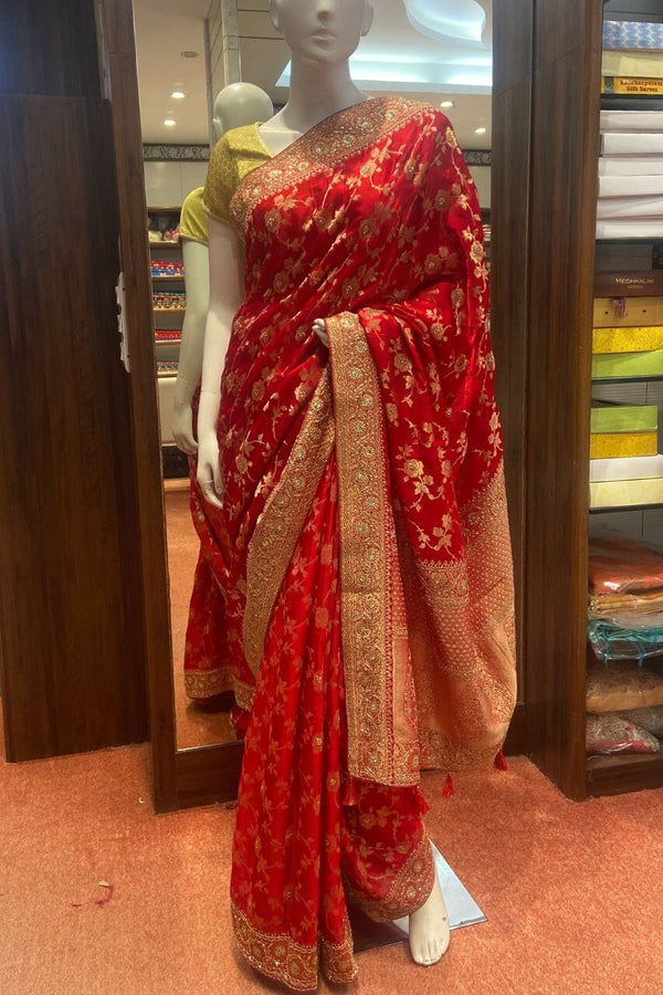 Silk Saree In Red Color