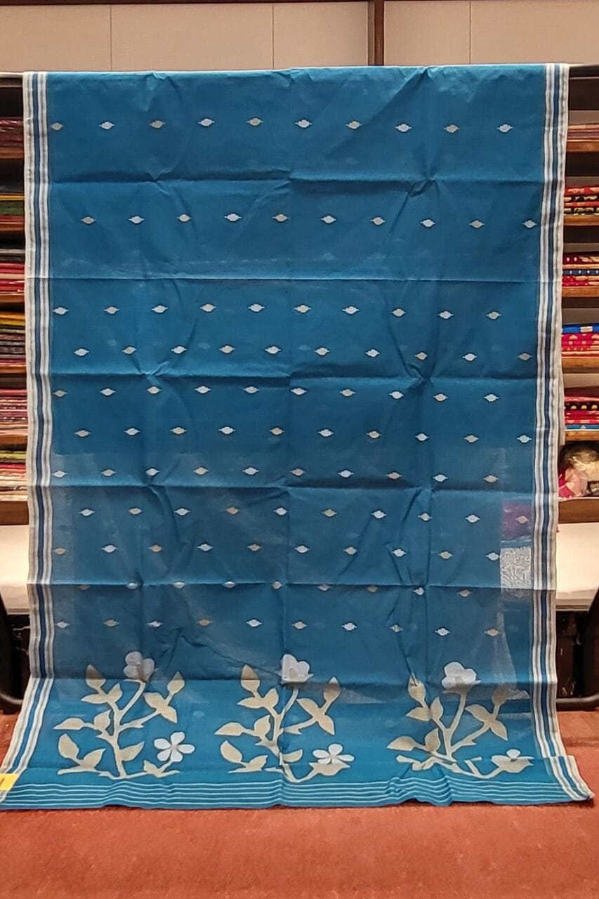 Handloom Cotton Tant Saree In Blue With Thread Booti Work