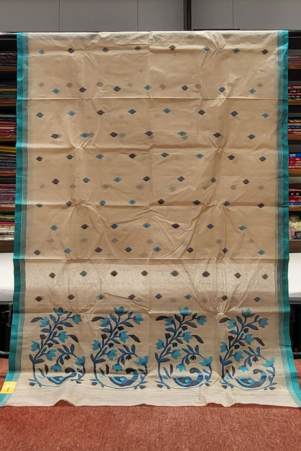 Bengali Tant Saree With Peacock Thread Woven On Pallu