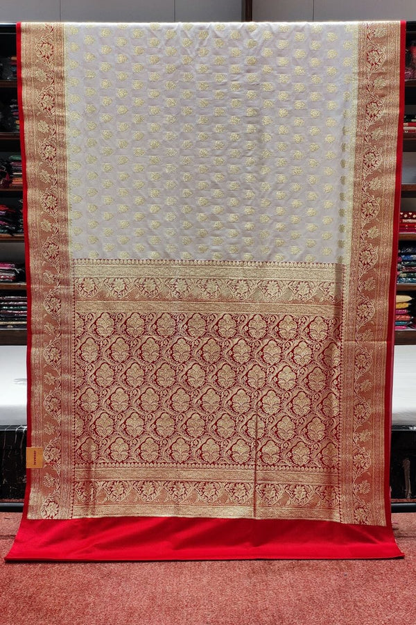 Banarasi Silk Saree With Contrast Pallu