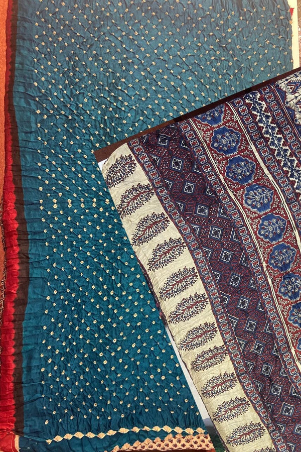 Bandhani Saree With Printed Pallu