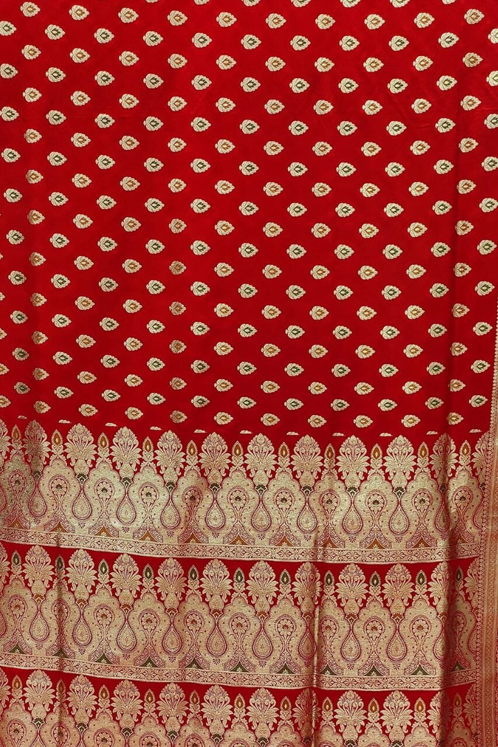 Benarasi Silk Saree With Meenakari 