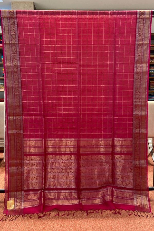 Linen Saree In Rani Colour