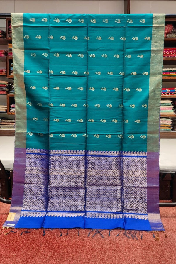 Matka Silk Saree With Floral Booti