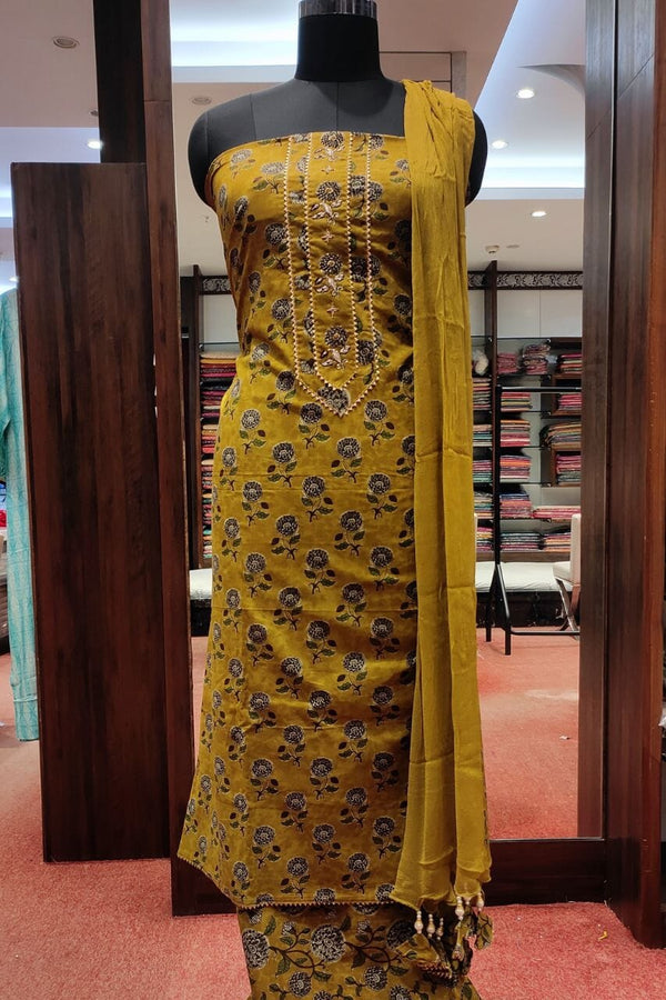 Pure Cotton Suit Piece In Floral Printed