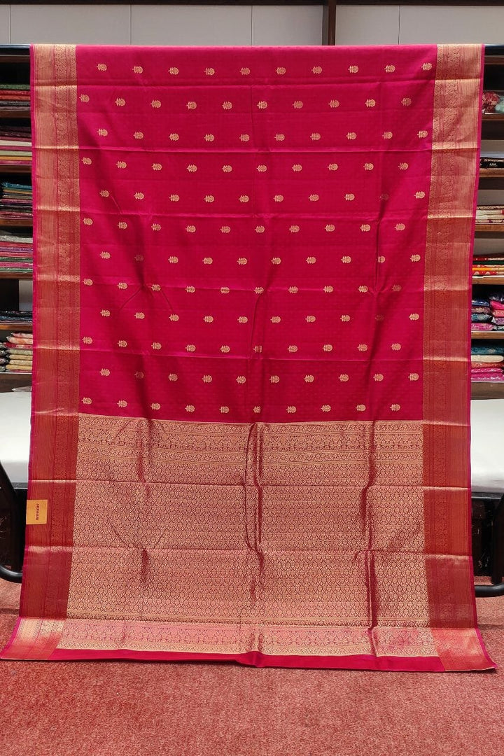 Pure Kanjivaram Silk Saree With Floral Booti
