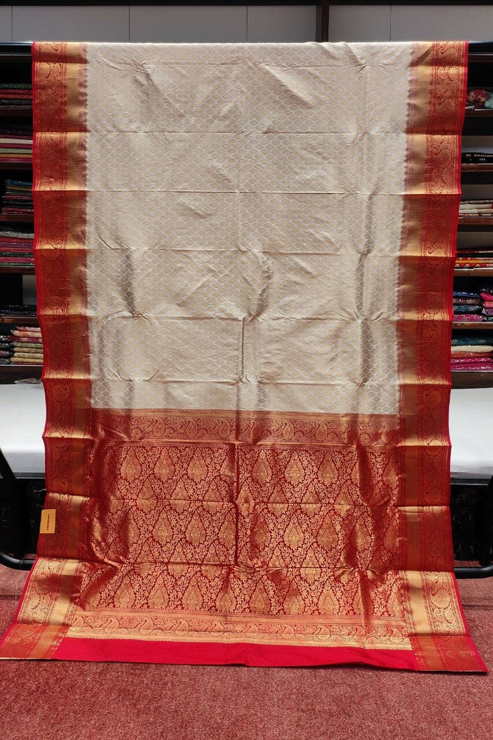 Pure Kanjivaram Silk Saree With Patli Pallu Red Border