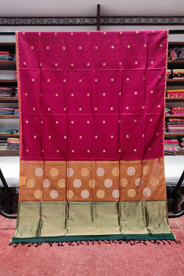 Silk Saree For The Bride In Maroon Color