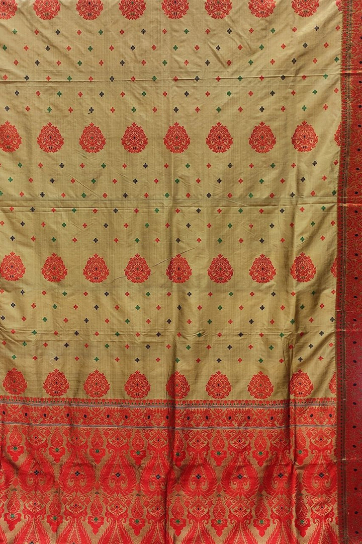  Silk Saree With Thread Woven